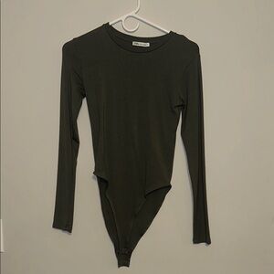 Zara Green Long Sleeve Bodysuit